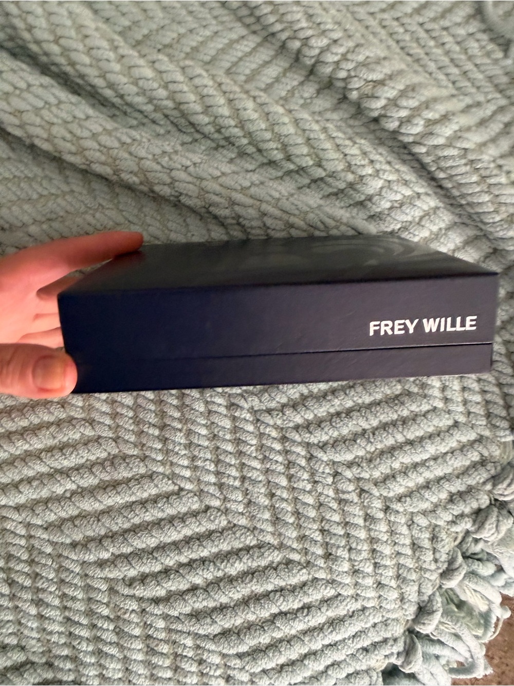 Frey Willie necklace box only